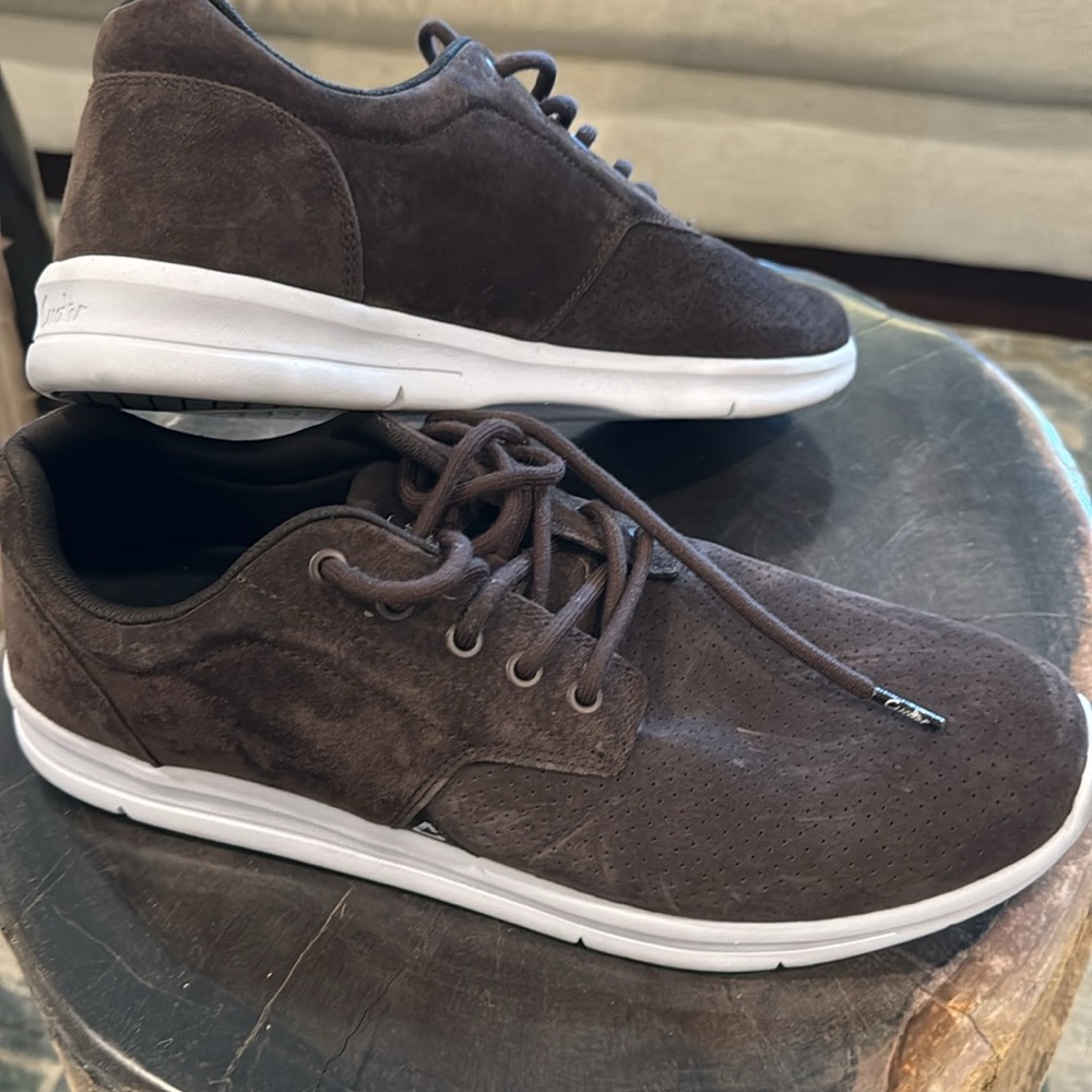 Cuater by Travis Mathew men’s brown suede lace up sneaker shoes. - Picture 7 of 7